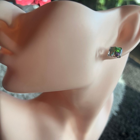 Gorgeous AB swarovski  crystal earrings #307 - Picture 9 of 13